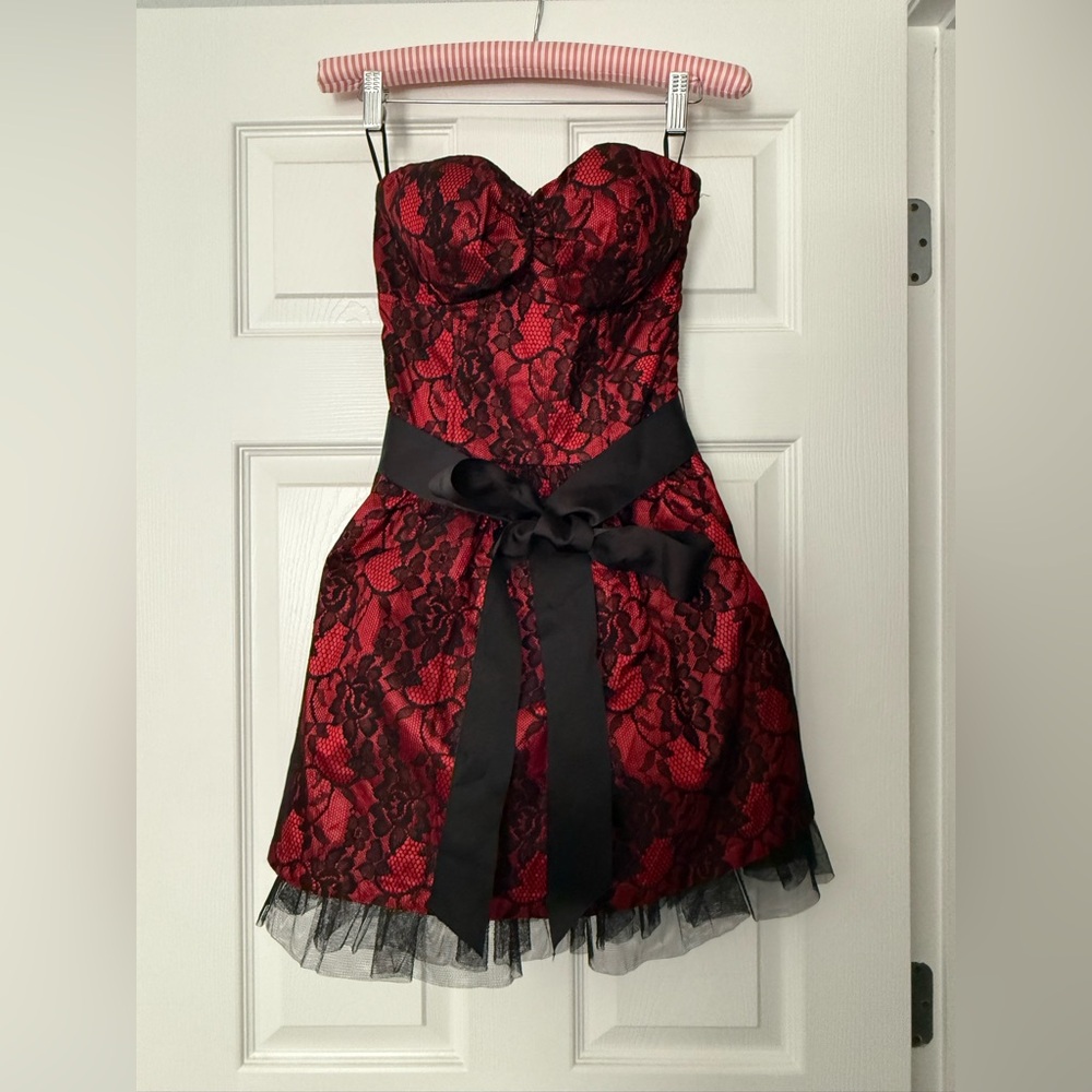 Strapless Red and Black Lace Floral Dress